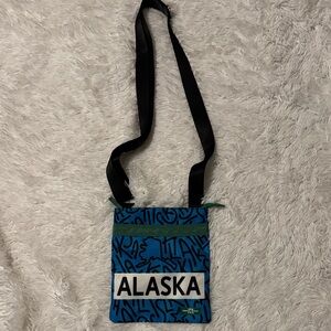 Robin Ruth Blue and Green Alaska Travel Crossbody Bag Wide Adjustable Strap